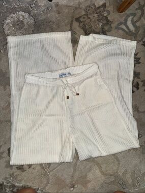 blue island White Knit Drawstring Pants with Gold Accent